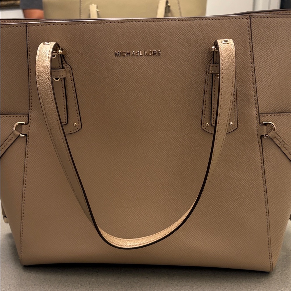 Michael Kors Beige Leather Tote